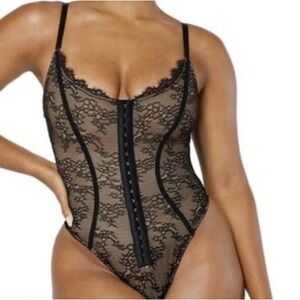 SHAPELLX One Piece Lace Bodysuit Tummy Control Shapewear Backless Thong Sz M